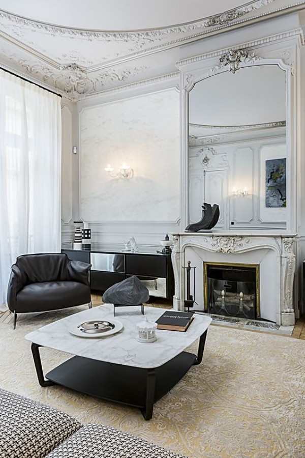 Pariser Chic im Wohnzimmer weiß und schwarz im Kontrast schickes Interieur