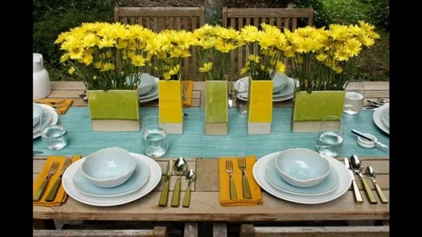 Sommerparty Deko Ideen Gartenparty Tisch eindecken gelb dekorieren