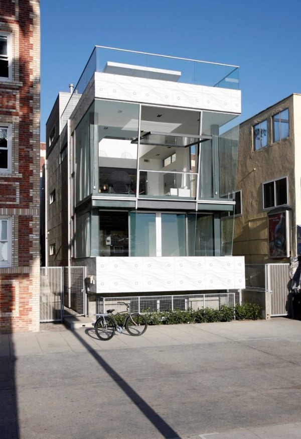 moderne Häuser - Metall an der Fassade