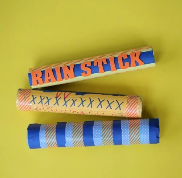 Regenmacher basteln bunt dekorieren Washi Tape Bastelideen für Groß und Klein 