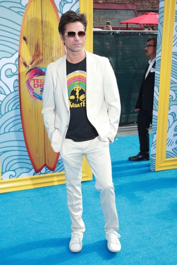 Teen Choice Awards weißer Anzug