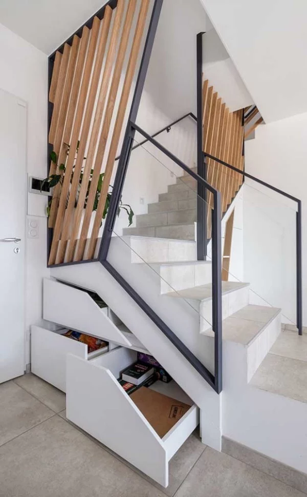 Treppengestaltung - Holz und Schubladen - multifunktionelle Treppengestaltung