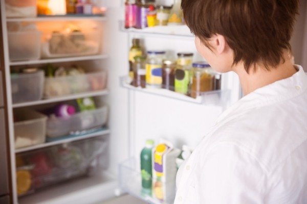 geruch im kühlschrank - viele produkte
