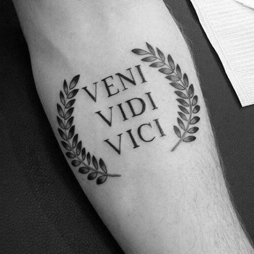 Kleine Tattoos Männer 70 einzigartige Ideen, Symbolik und neueste Trends