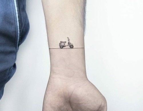Männer kleine tattoos für Kleine Knöchel