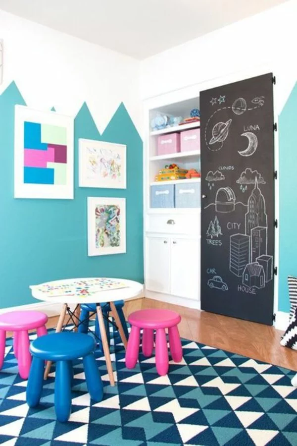 Kinderzimmer Tafelfarbe türkis kreative Wandgestaltung
