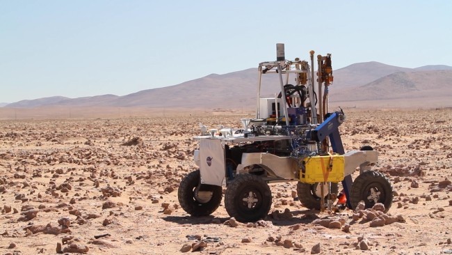 NASA entwickelt autonome Bohrer, um nach Leben unter der Marsoberfläche zu suchen rover in die wüste chile