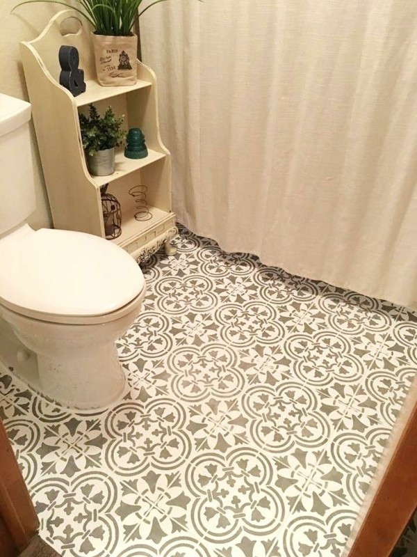 Was ist Kreidefarbe Fliesen mit Kreidefarbe streichen Badezimmer Fliesenboden streichen