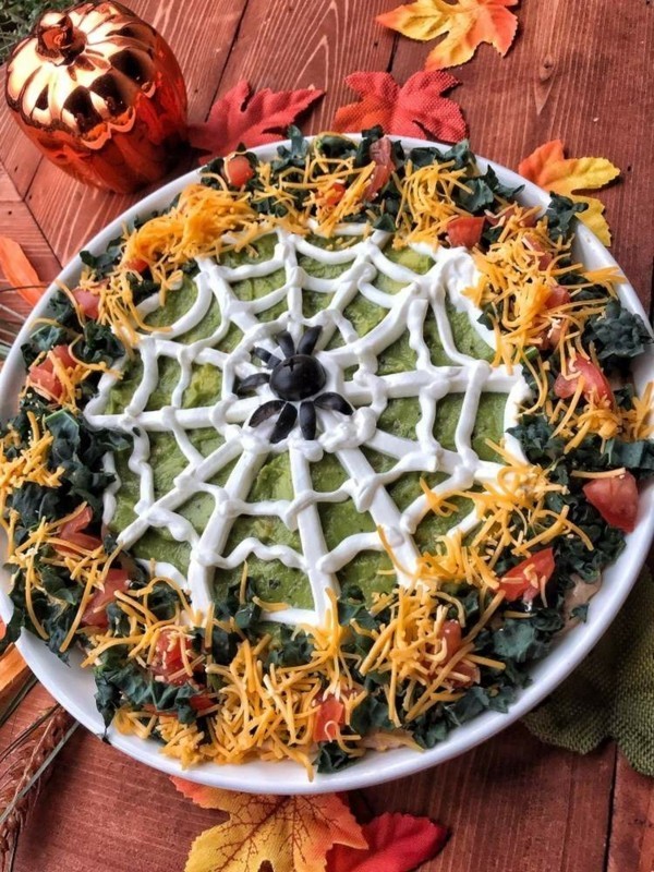 Halloween Essen Kinder Snacks für Halloween herzhaftes Fingerfood Spinnennetz