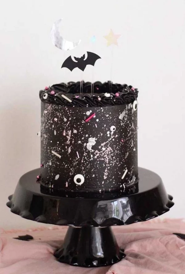 Inspiration scharze Halloween Torzen mit kleinen Details Halloween Kuchen