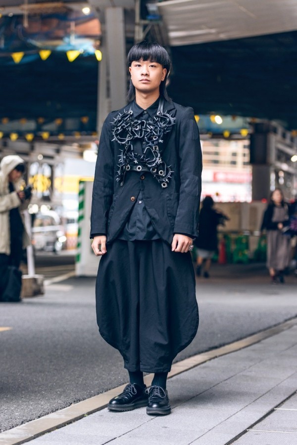 Modetrends Street Fashion - großartige schwarze Kleider
