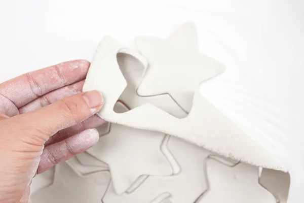 Weihnachtssterne basteln Fimo Ideen DIY Polymer Ton ausstechen