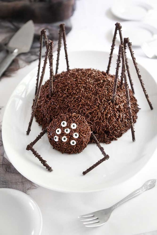 einfache Idee für Kinder - Halloween Kuchen