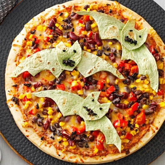 fledermäuse pizza belag ideen zu halloween mexikanisch