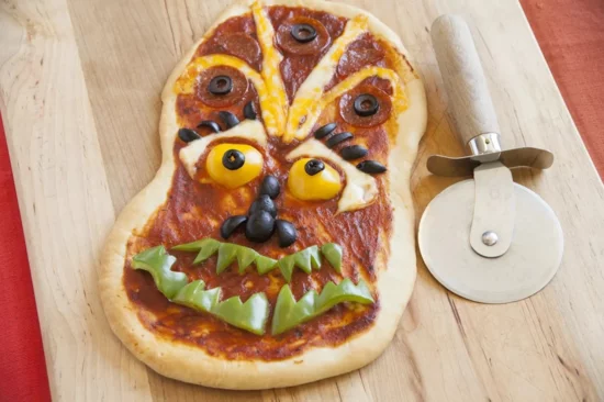 teufel pizza belag ideen halloween