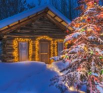 Außenbeleuchtung zu Weihnachten anbringen – 30 festliche Ideen und Tipps