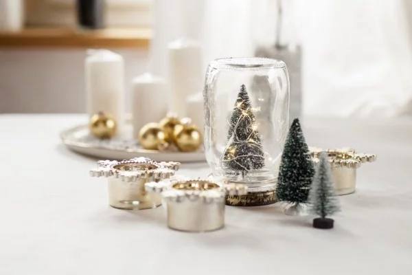 Kerzen dekorieren minimalistische Weihnachtsdeko