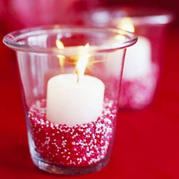 Kerzen dekorieren - rot weiße Kerzendeko