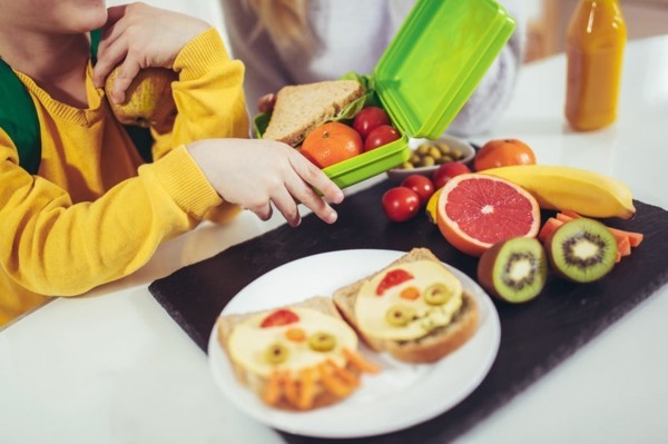 Kindergarten Lunchbox Kinder gesunde Ernährung