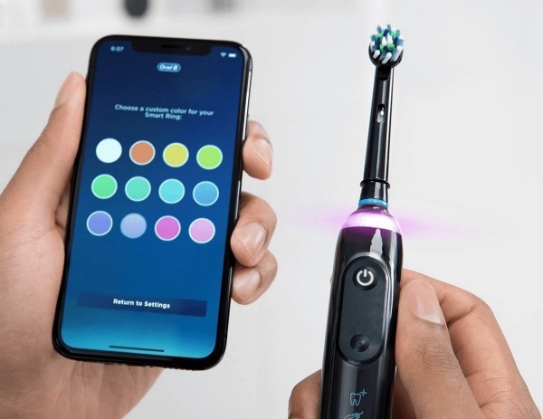 Oral-B entwickelt intelligente elektrische Zahnbürste mit KI app und zahnbürste farbe lichter