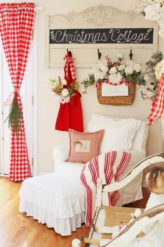 Weihnachtsdeko Ideen in Rot und Weiß Schlafzimmer