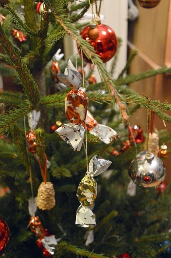 Weihnachtssüßigkeiten rund um die Welt Szaloncukor Weihnachtsbaum