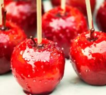 Kandierte Äpfel selber machen: Wissenswertes über die verführerische Nachspeise und ein Rezept dazu