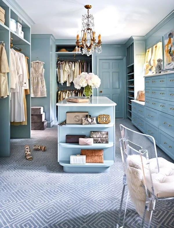 So können Sie Ihren eigenen Teppichboden verlegen umkleide in blau modern schick