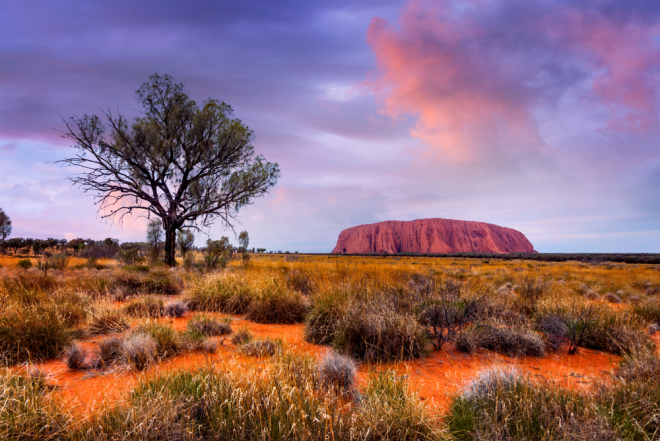 Australien 7 Sehenswürdigkeiten Uluru der rote Felsen das meistfotografierte Naturwunder der Welt