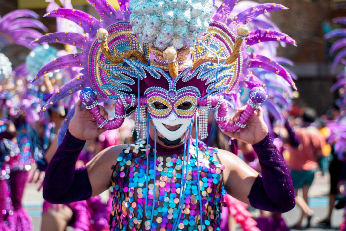 Mardi Gras Karneval feiern auf Amerikansich Madness in New Orleans am 25. Februar 2020