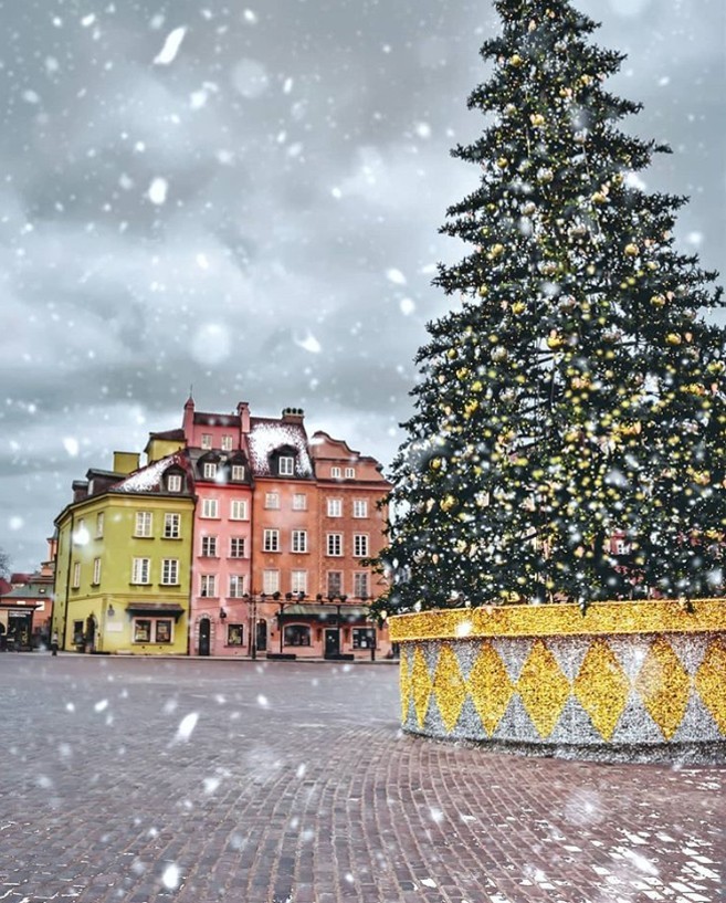 Winterwunderland polnische Hauptstadt Warschau auch im Winter für Reisende verlockend