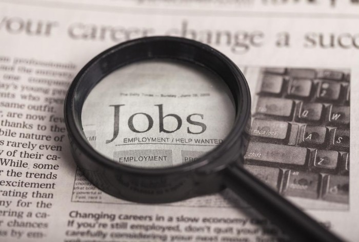 Job Suche leicht gemacht mit diesen Top Tipps jobs suchen in linkedin und zeitungen