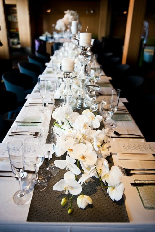Tischdeko mit Orchideen Tisch decken Festtag Tischläufer
