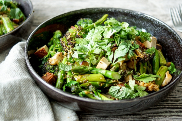 grünen Spargel zubereiten Spargel roh früner Salat