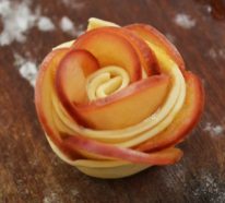 Blätterteig Rosen backen: eine köstliche Rezeptidee mit Sommerfrüchten