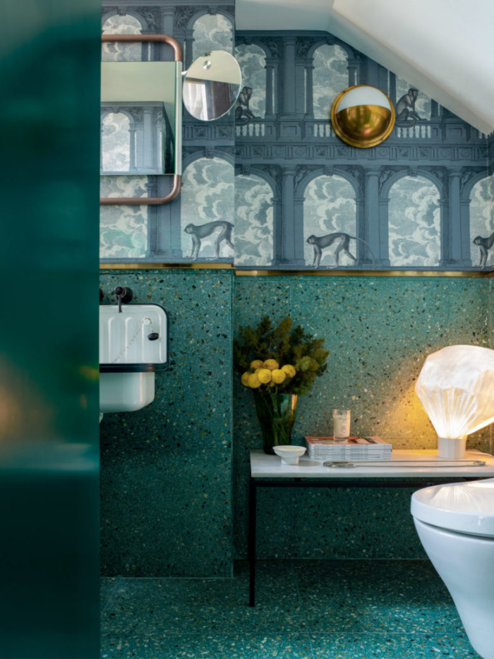 Designerwohnung in China tolle Ideen stilvoll geschmückte Wand in der Toilette