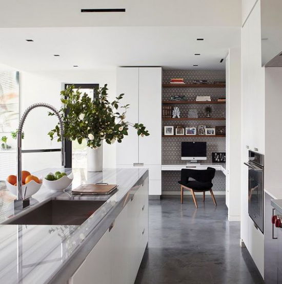 Multifunktionale Räume großes Zimmer sehr gemütlich hell Arbeitsecke Küche Kücheninsel zum Essen