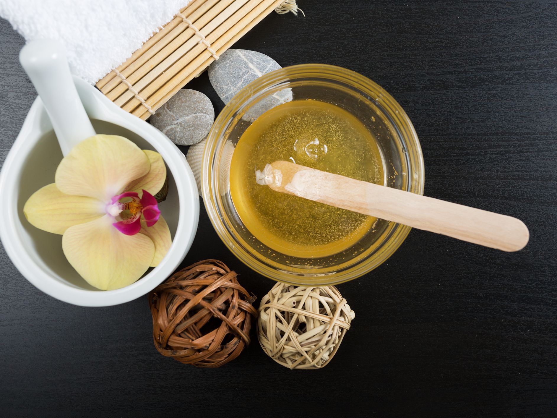 Sugaring selber machen - ein einfaches Rezept für hausgemachtes Zuckerwachs