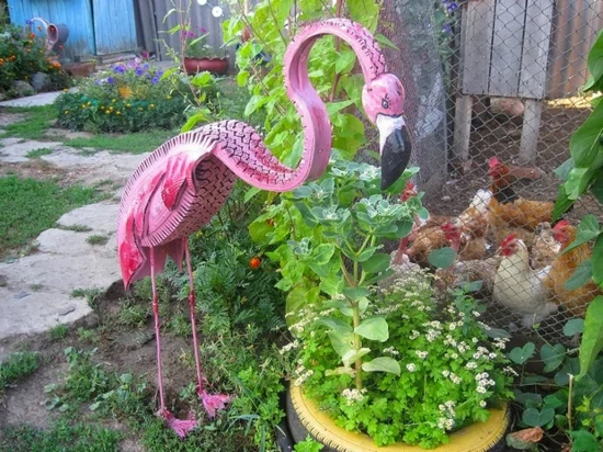 flamingo aus alten autoreifen basteln gartendeko ideen