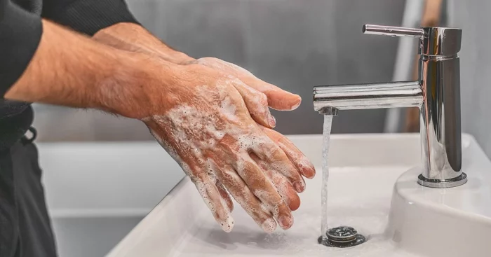 vor Coronavirus schützen Hände gründlich waschen für eine gute Handhygiene sorgen