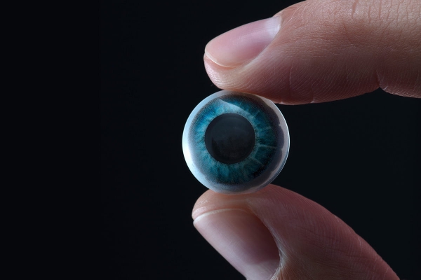Mojo Vision arbeitet an ersten AR Kontaktlinsen winzige computer auf den augen