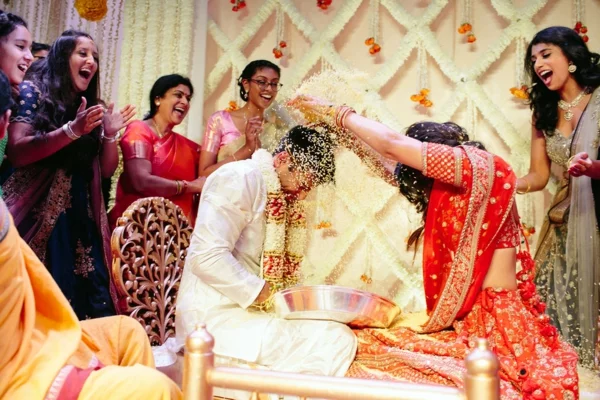 indische Hochzeit Hochzeitszeremonie Reis