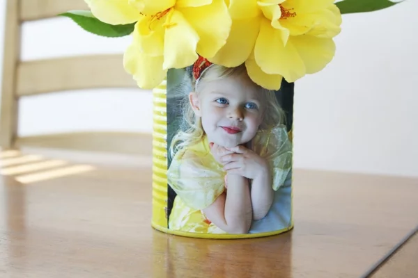DIY Muttertagsgeschenk - Blechdose als Vase mit Foto 