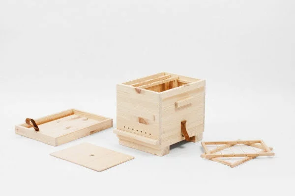 kreatives und nützliches DIY Projekt Bienenstock bauen Bienenbeute aus Holz selber machen 