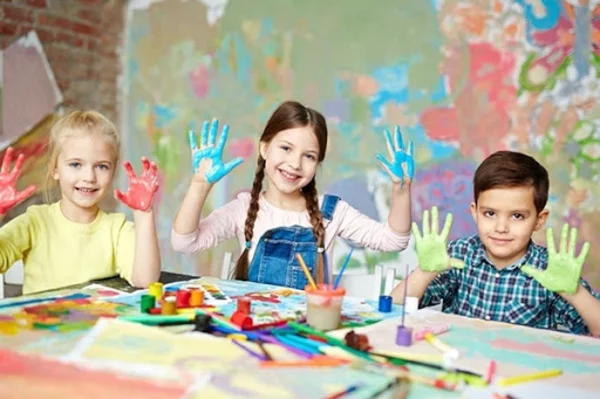 Fingermalfarbe selber machen Fingerfarben Kinder Fingermalen Therapie