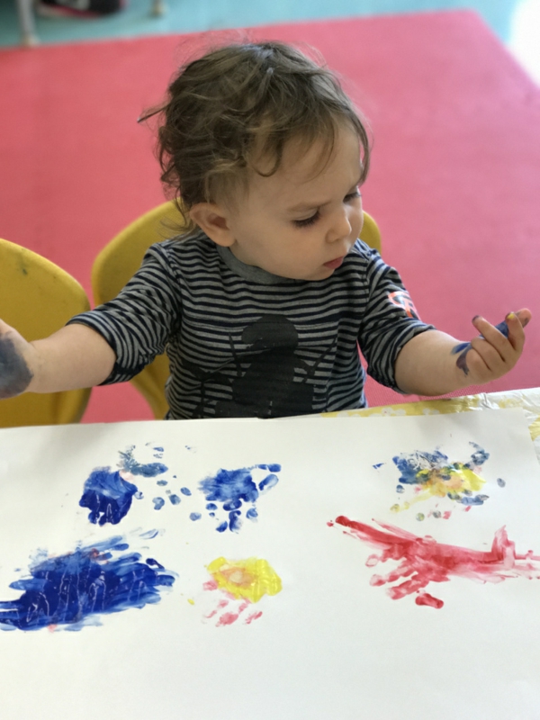 Fingermalen: So können Sie Fingerfarben für Kinder selber machen