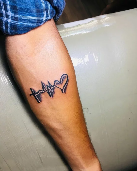Glaube Liebe Hoffnung Tattoo - Unterarm mit der Schatten-Technik