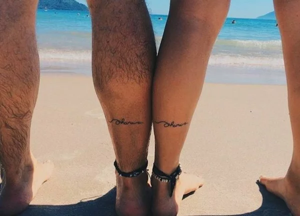 Ohana Tattoo - hawaiische Partnertätowierungen am Unterschenkel