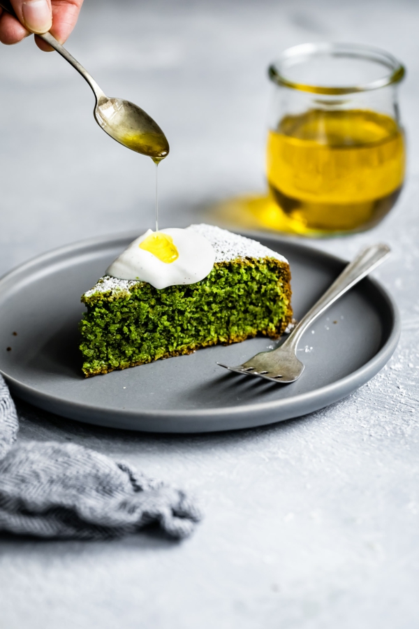 Olive Oil Cake 2 Rezepte für einen trendigen Olivenölkuchen im Sommer