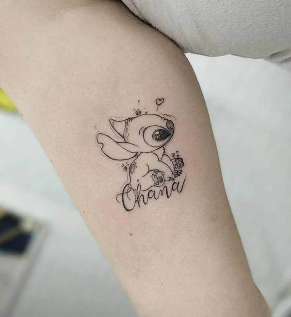 kleines Ohana Tattoo mit Stitch